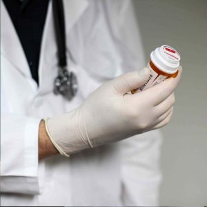 AMMEX Professional Ivory Latex PF Exam Gloves - Image 2